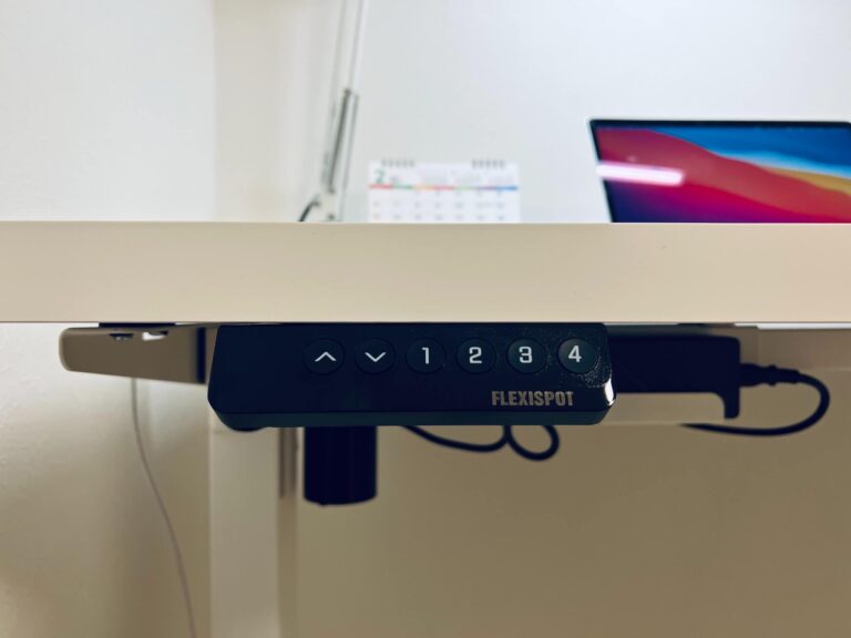 FLEXISPOT EF1 3ヶ月使用した感想とレビュー!メリットデメリット